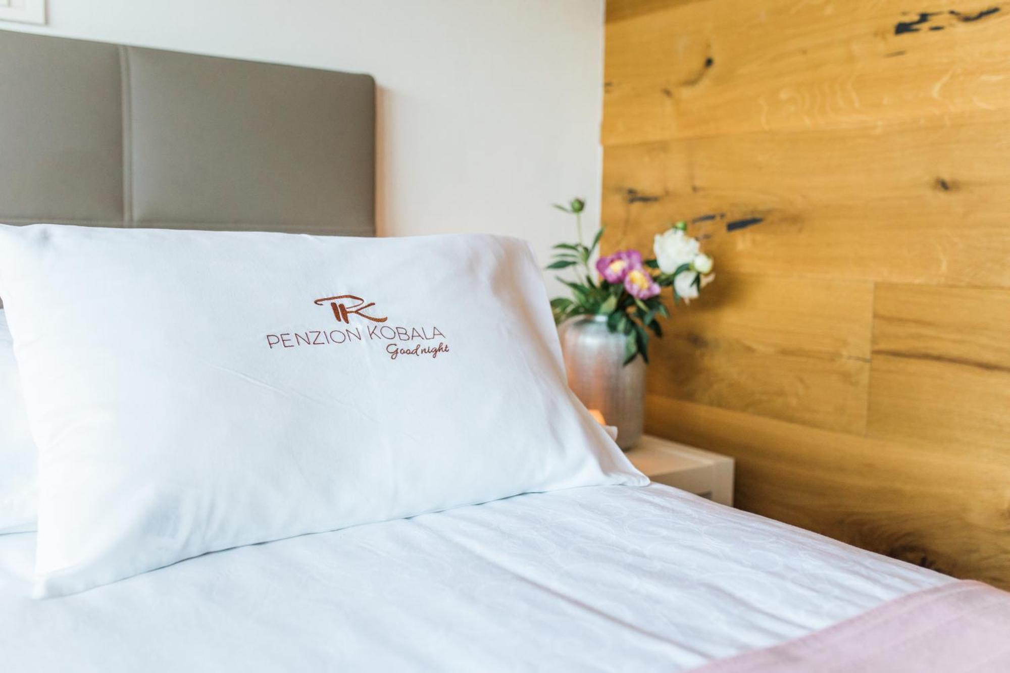 Hotel Penzion Kobala Tolmin Luaran gambar